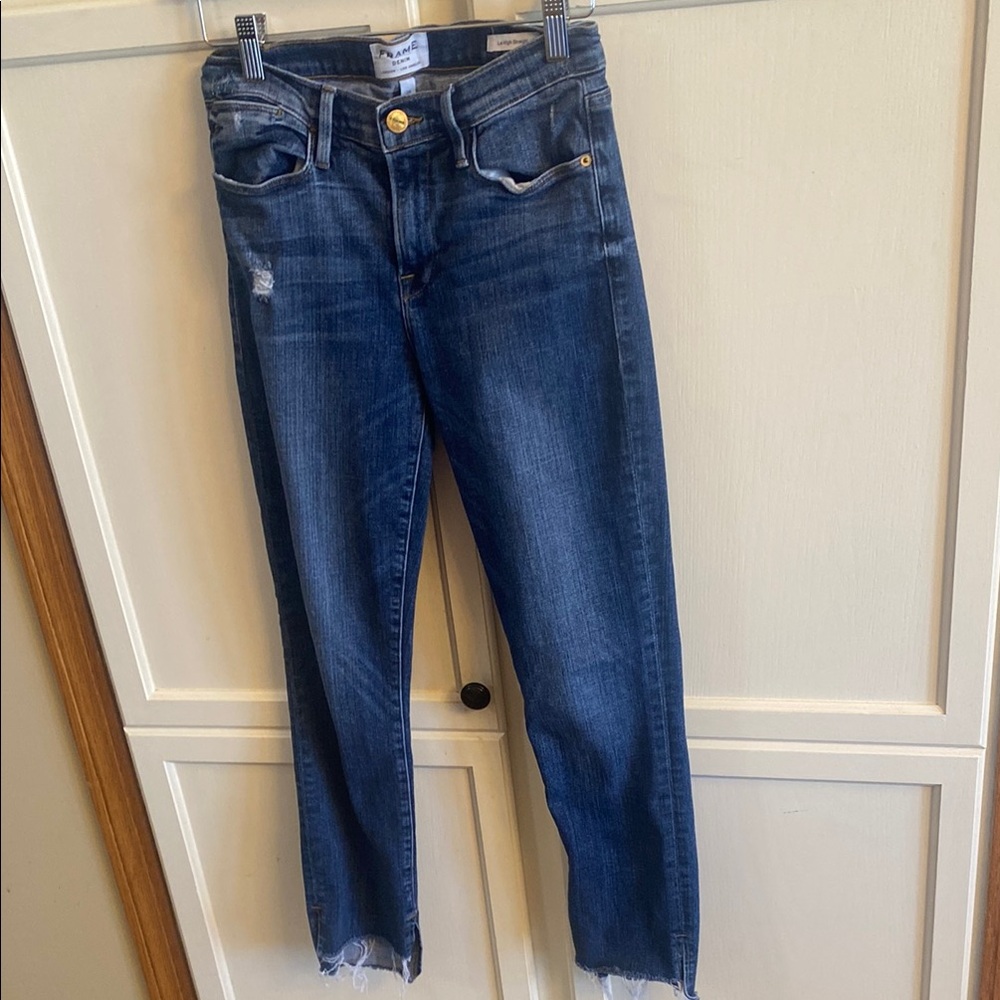FRAME Denim Ankle Cropped Jeans with Distressed Hem